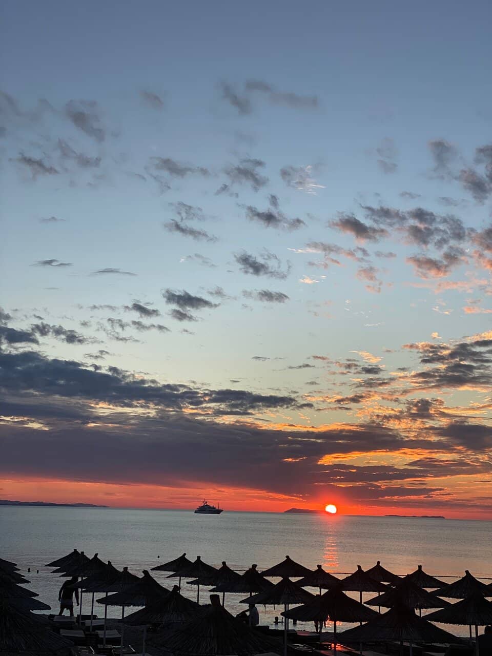 Vibrant Beach Club Atmosphere