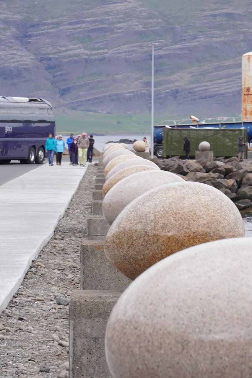 Eggin í Gleðivík Sculptures
