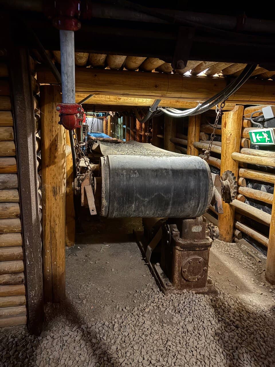 Lampisteria & Miner's Dry