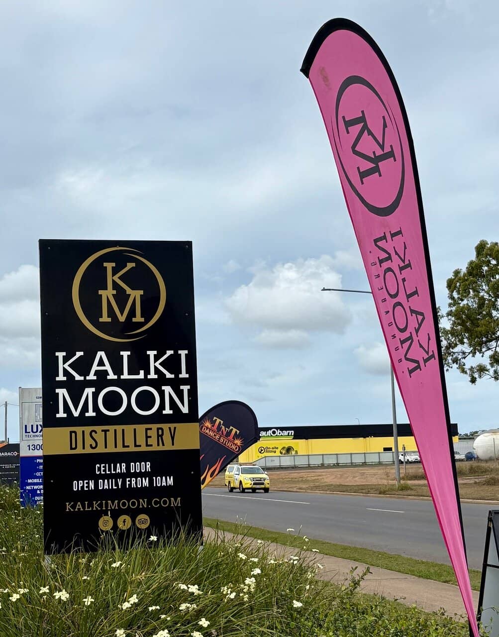 Garden and Lunar Bar