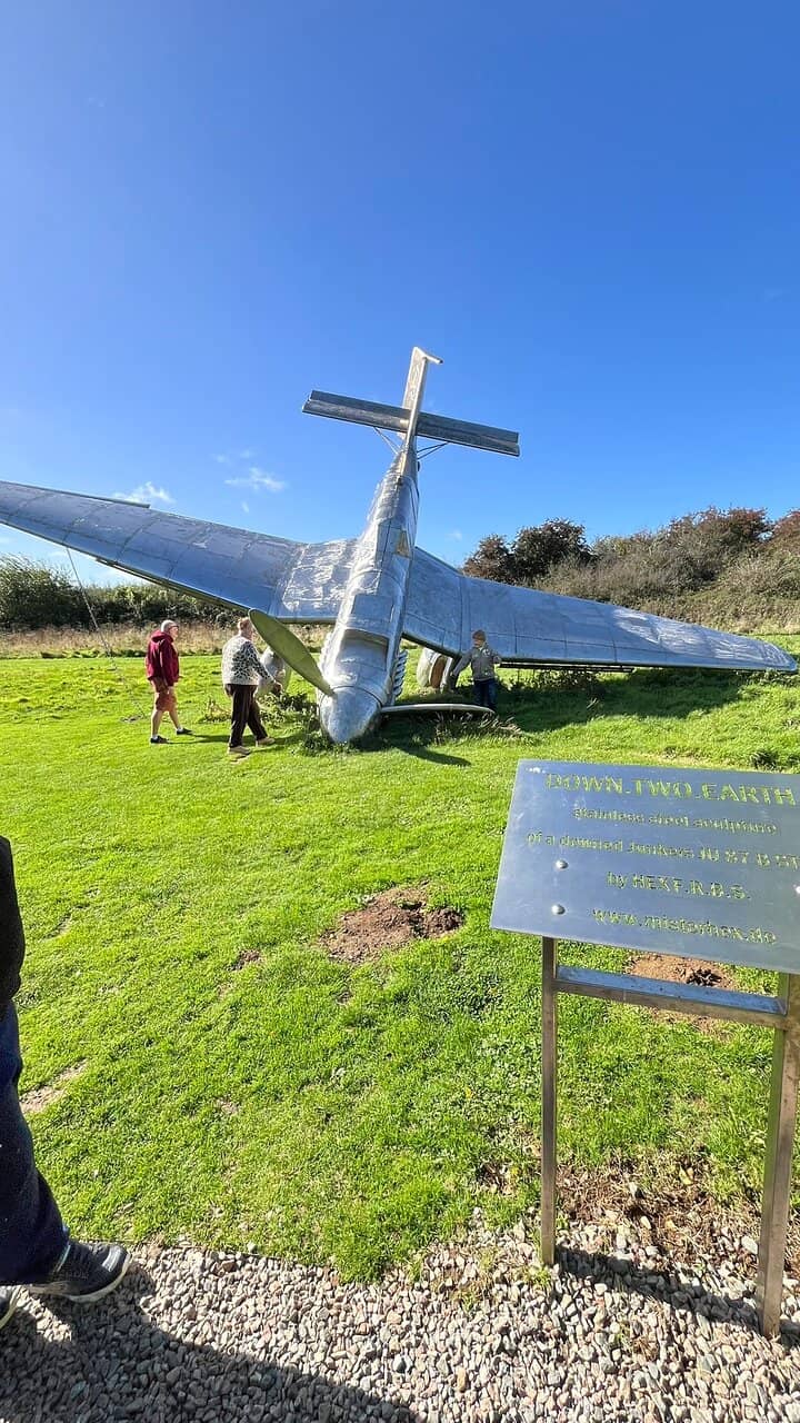 Aircraft Displays & Memorial Wall
