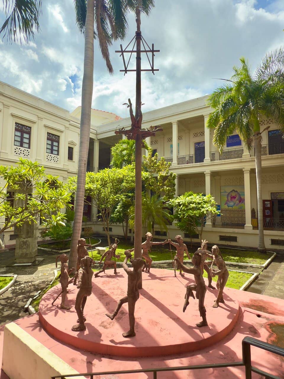 Underground Electronic Scene