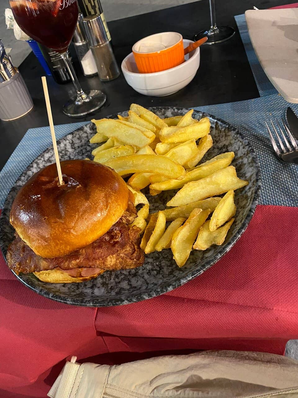 Charming Waterfront Dining