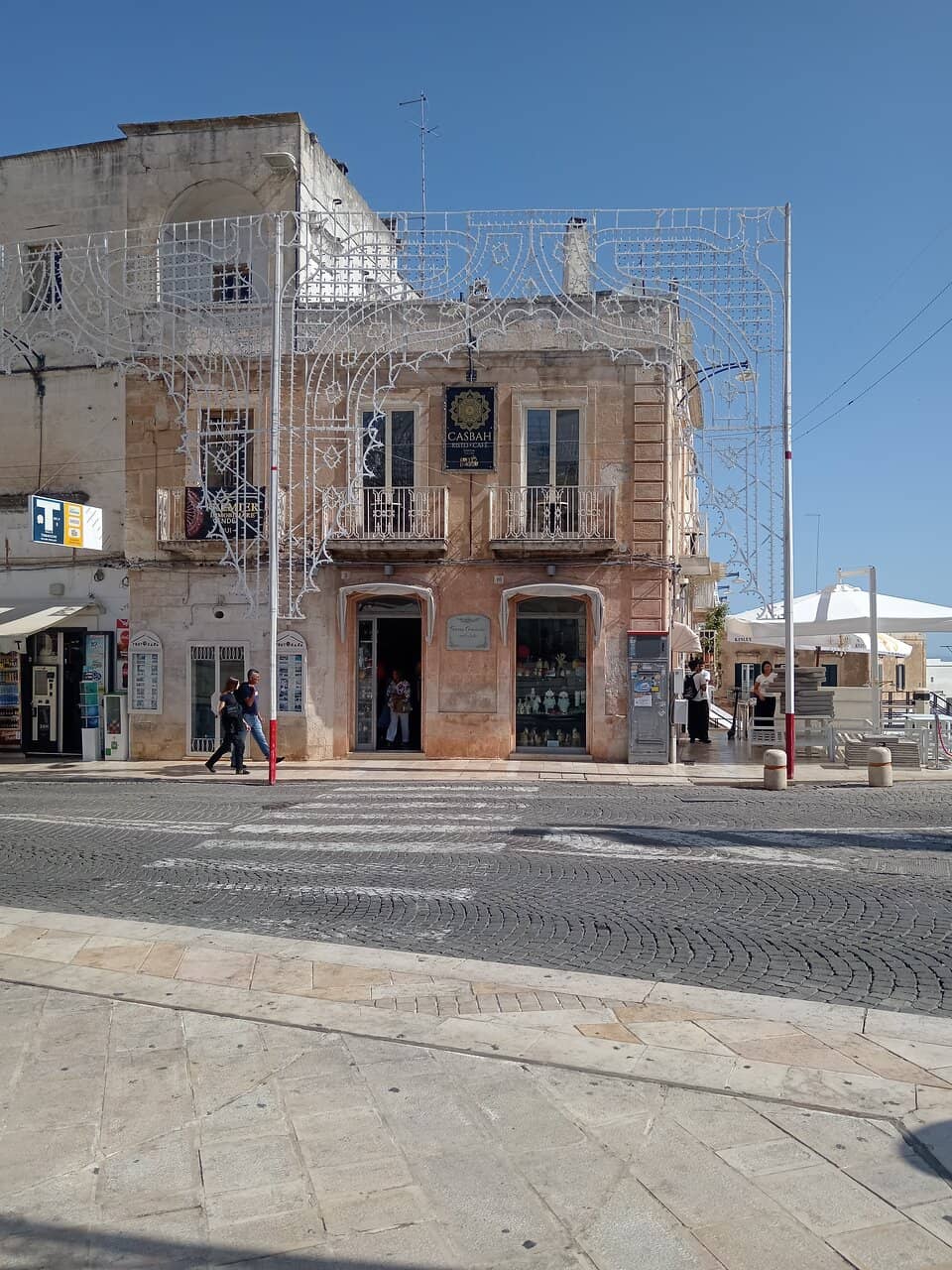 Charming Boutiques