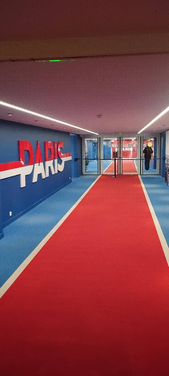 Behind-the-Scenes Tour