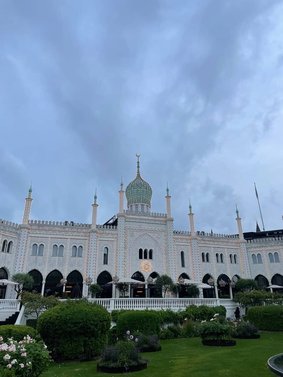 Seasonal Floral Spectacles