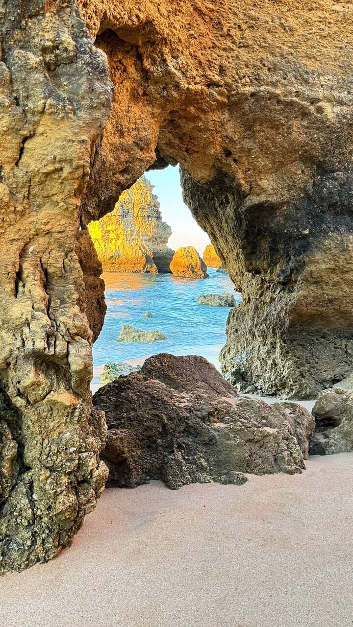 Local Eateries and Bars