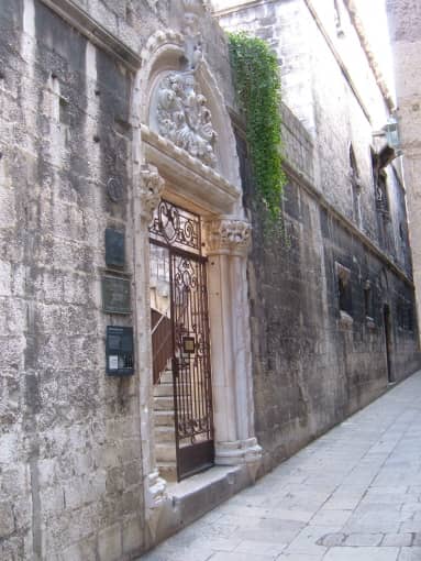 Vertical photo