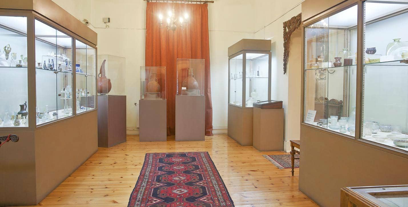 Ancient Pottery & Vessels