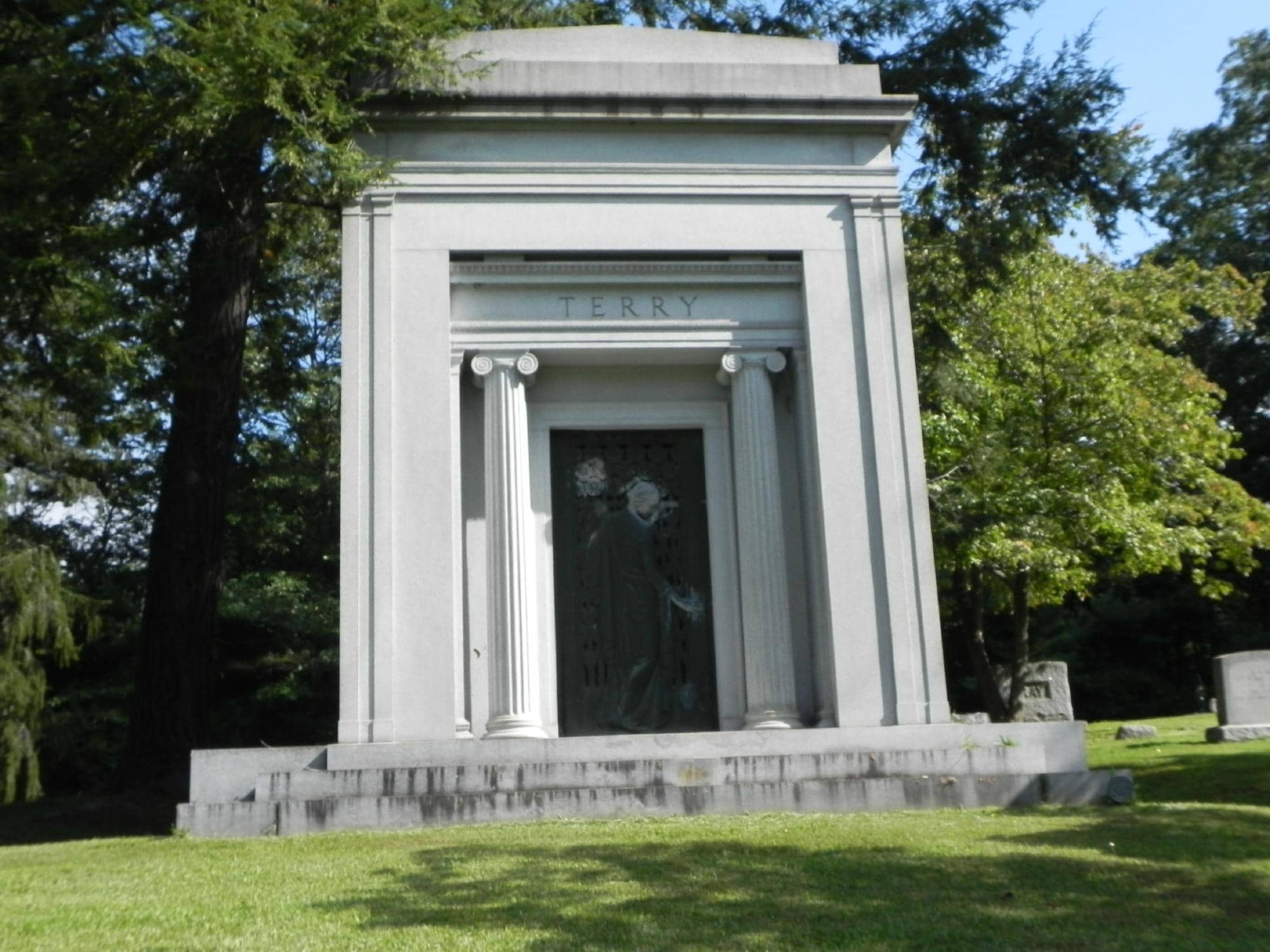 The Crying Bride Statue