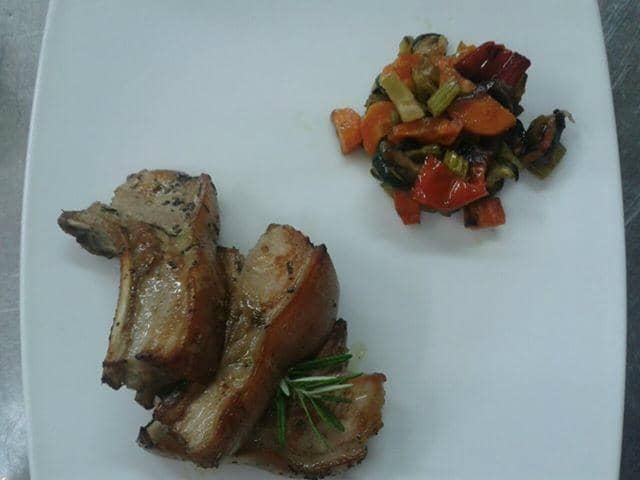 Intimate & Bookish Ambiance