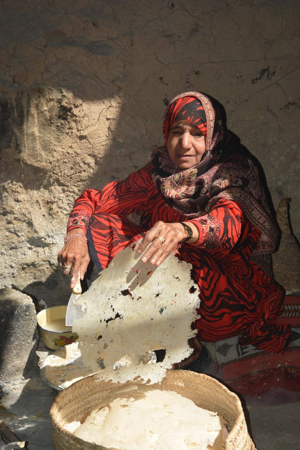 Traditional Omani Coffee & Bread