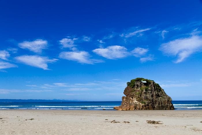 早朝の稲佐の浜