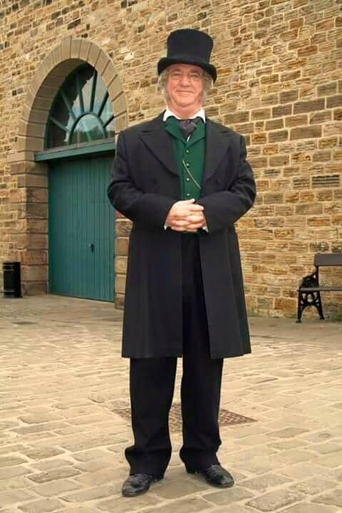 Antiques & Collectibles