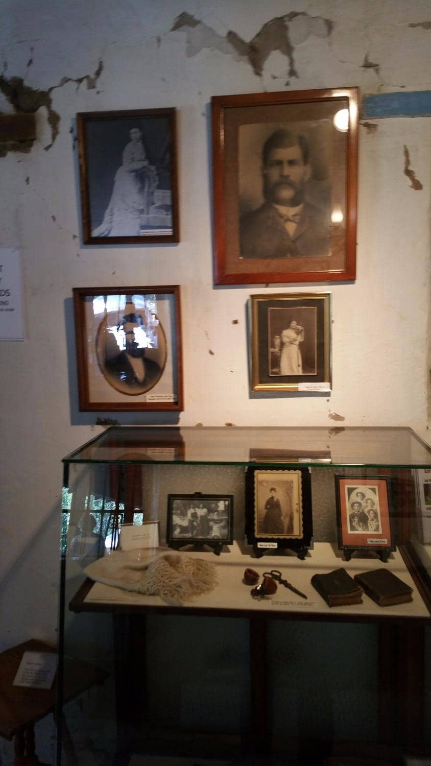 Artifact Displays