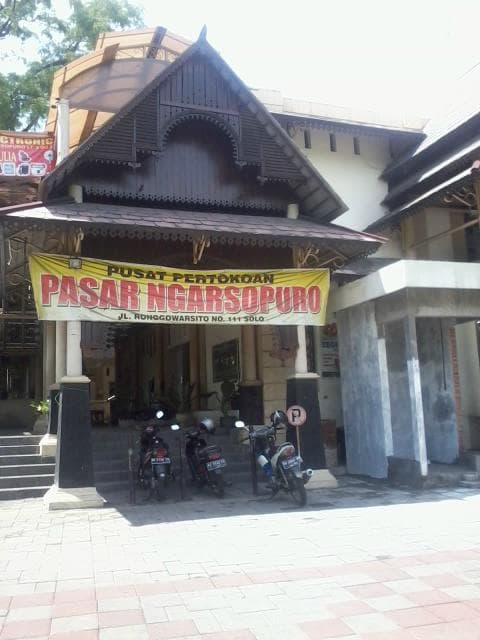 pasar ngarsopuro
