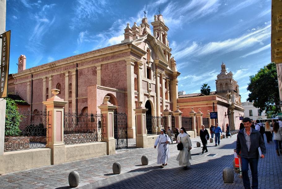 Museo de Arte Religioso Juan de Tejeda y Monasterio de Santa Teresa, al lado de la iglesia Cated