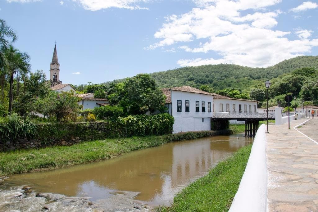 Casa de Cora e quintal