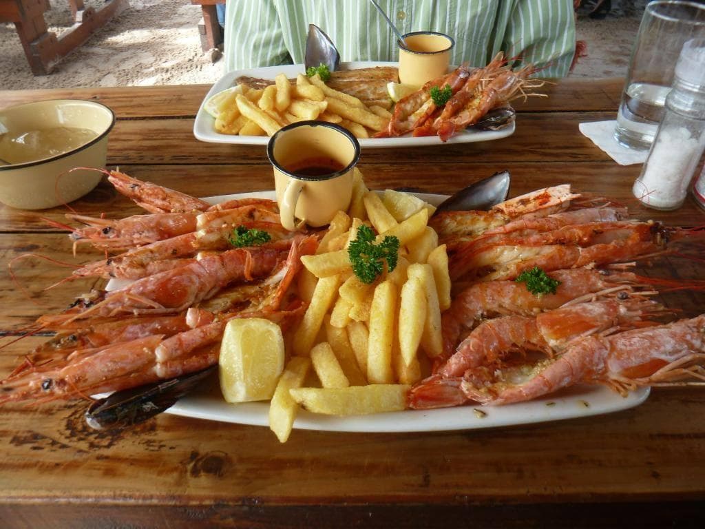 12 XL Prawns served with our Peri-Peri sauce or Garlic Lemon butter