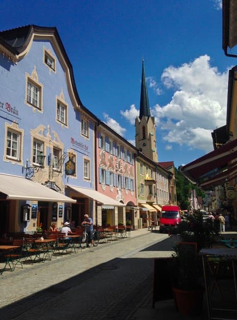 Plenty of places to eat.