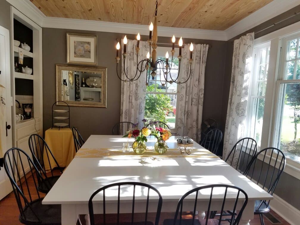 Tea Room, space for 10-12