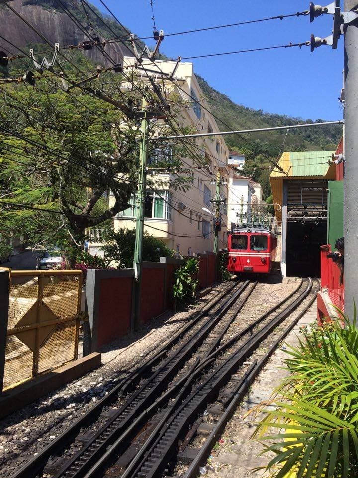 Embarque para o trem do corcovado.