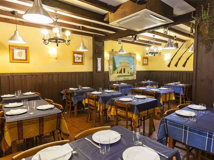 Cider Pouring Showmanship