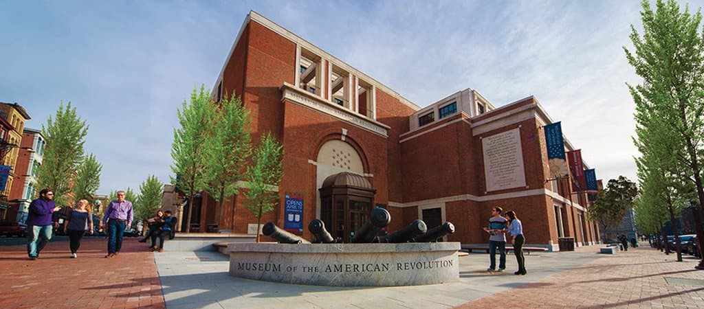 Take an engrossing chronological journey that gives you a feel for the Revolution.