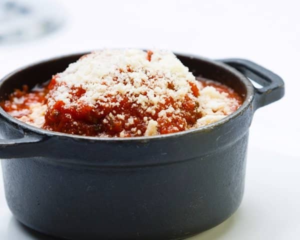 Cozy & Sophisticated Atmosphere