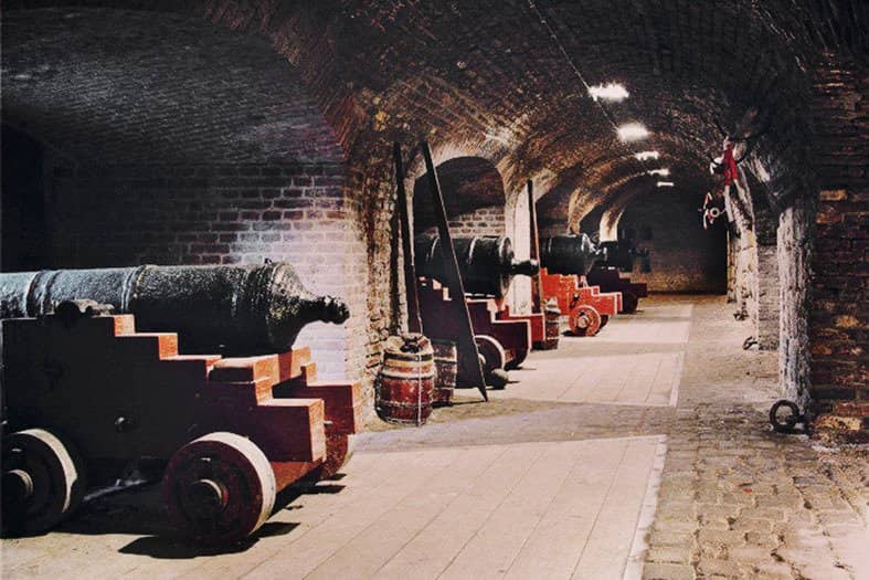 Underground Caves & Tunnels