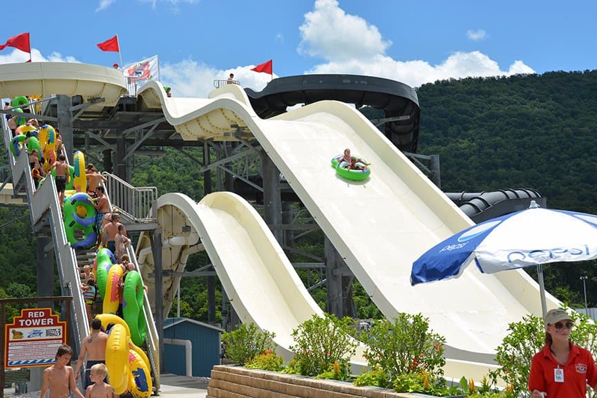 Water Slides at Laguna Splash Water Park at DelGrosso's