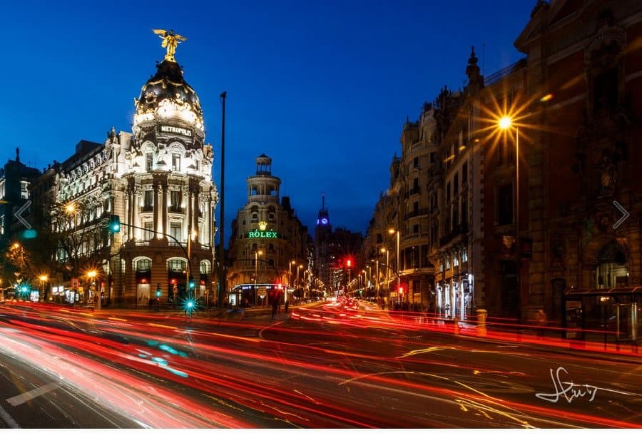 Edificio Metropolis, de noche