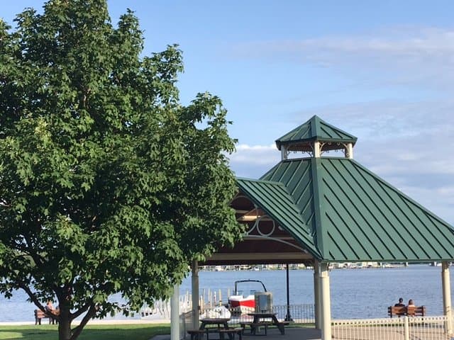 Pavilion and bench overlooking the lake.
