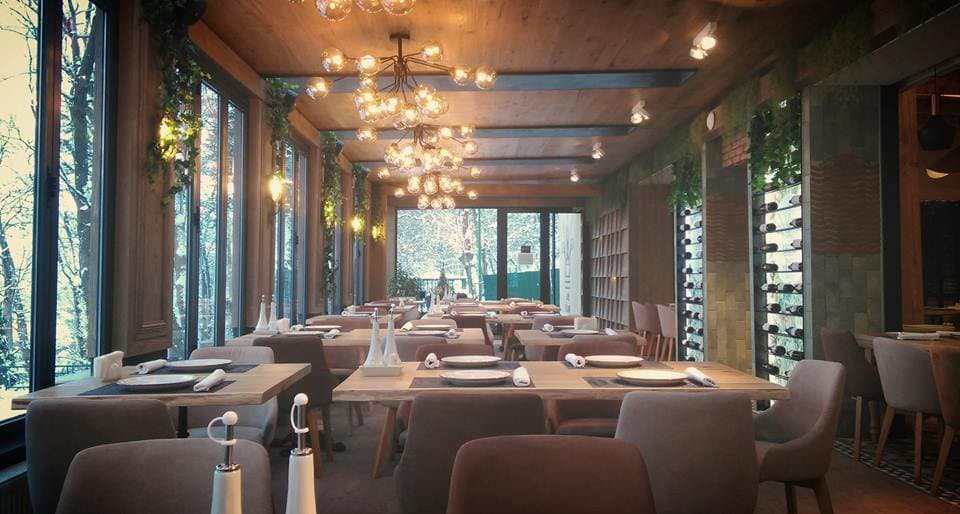 Sub Tampa Covered Patio