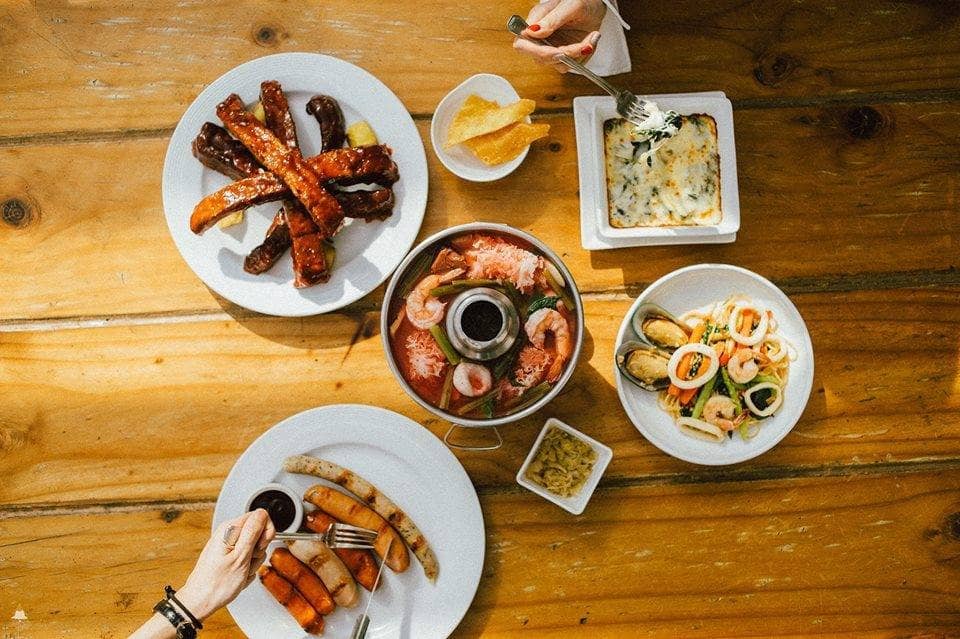 Live Entertainment & Shows