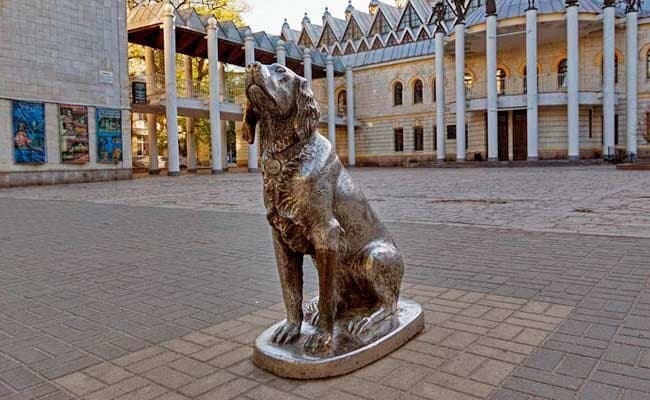 White Bim Black Ear Monument