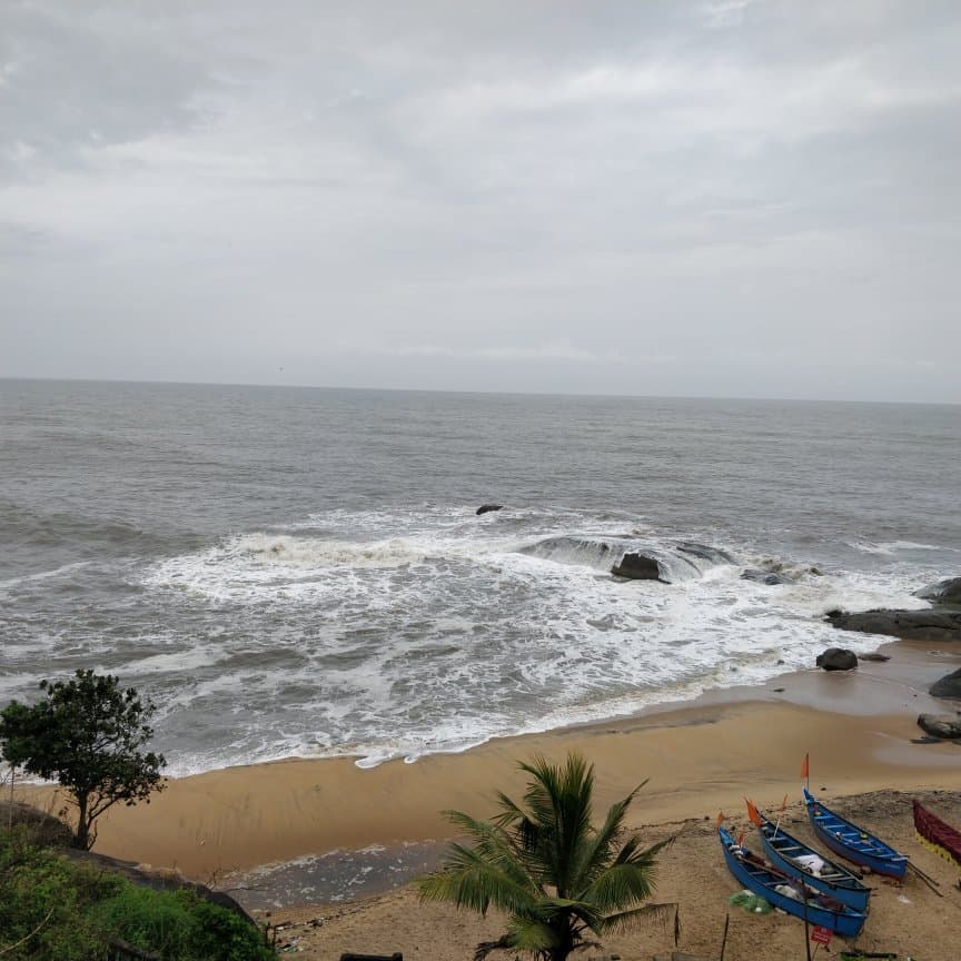 Big Rock at sea shore