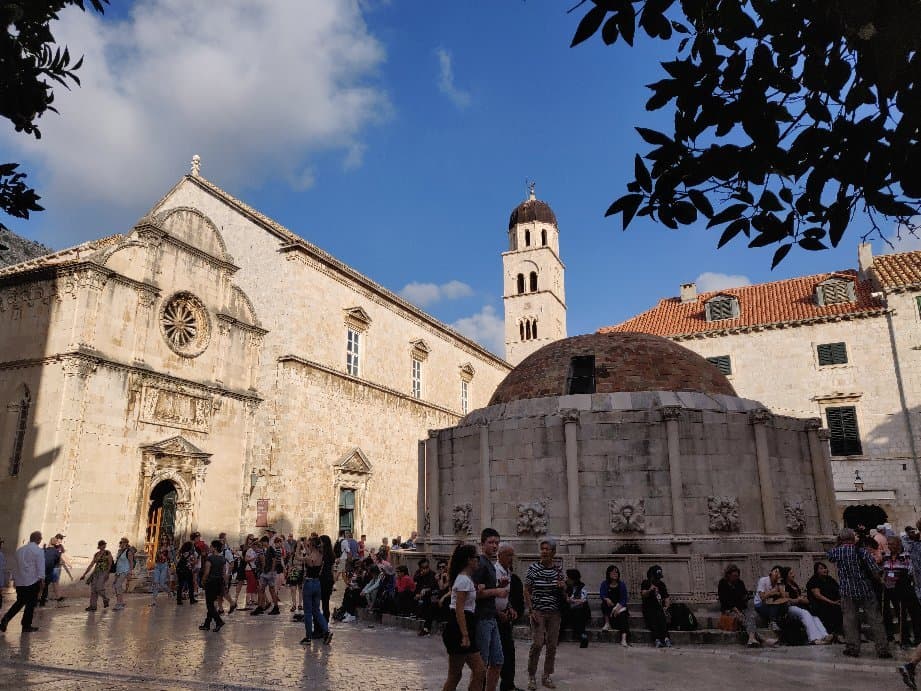 Onofrio's Large Fountain
