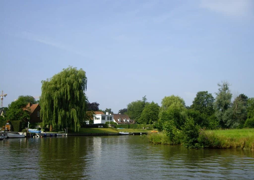 Houseboat Experience
