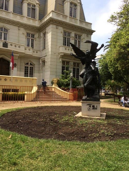 Art Fairs and Local Crafts