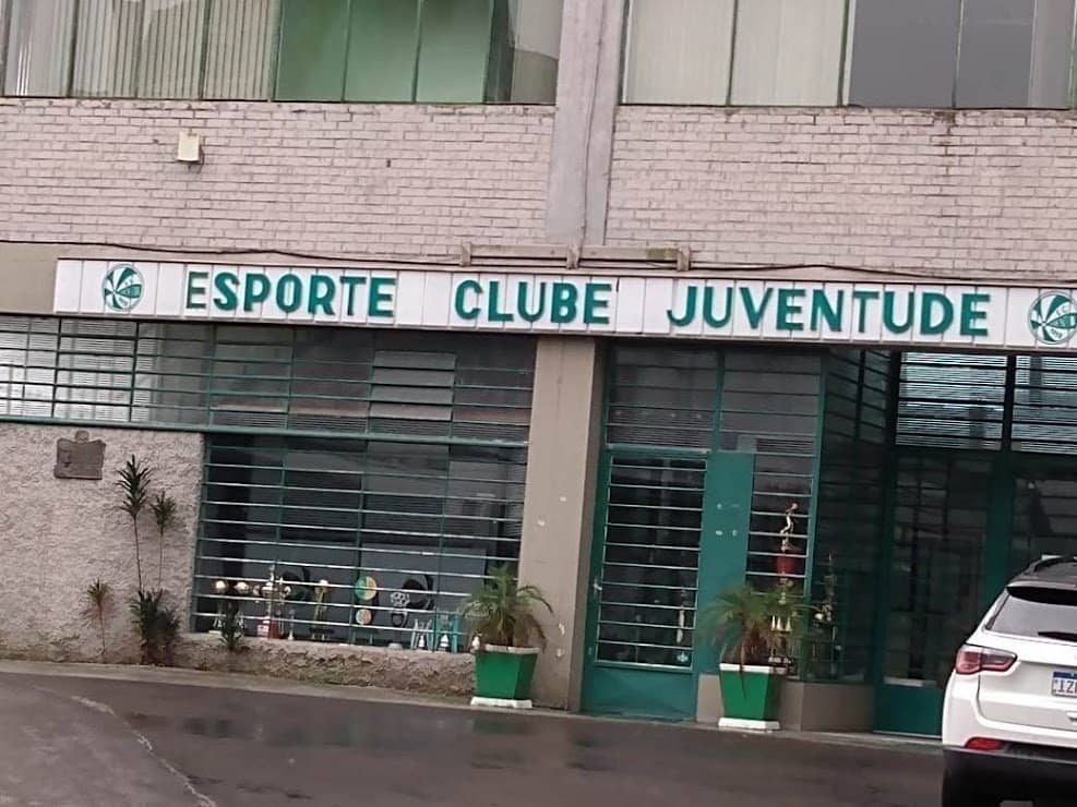 Passionate Fan Chants