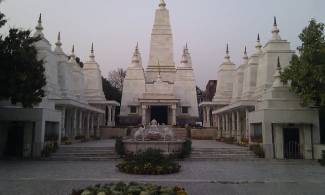 Doodhadhari Barfani Temple