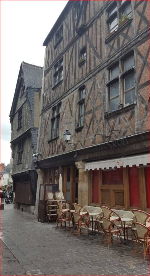 Vibrant Cafe Culture