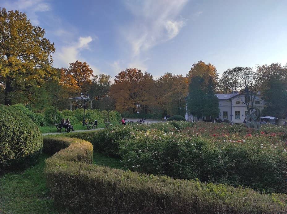 Tranquil Ponds and Gardens