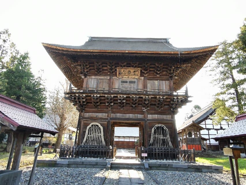 Hirosaki Zenringai Temple District