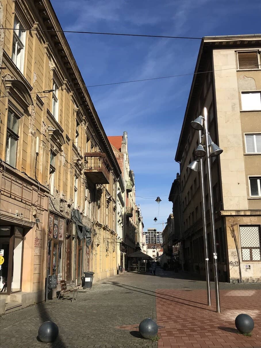 Victory Square (Piața Victoriei)