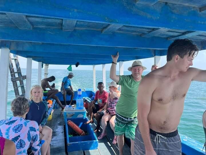 The route to the island ποΈ in malindi marine boat excursions