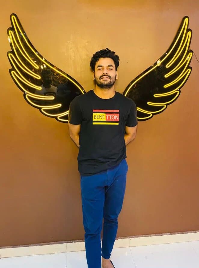 Acknowledge Me ,, Exchanged Hands With Feathers..