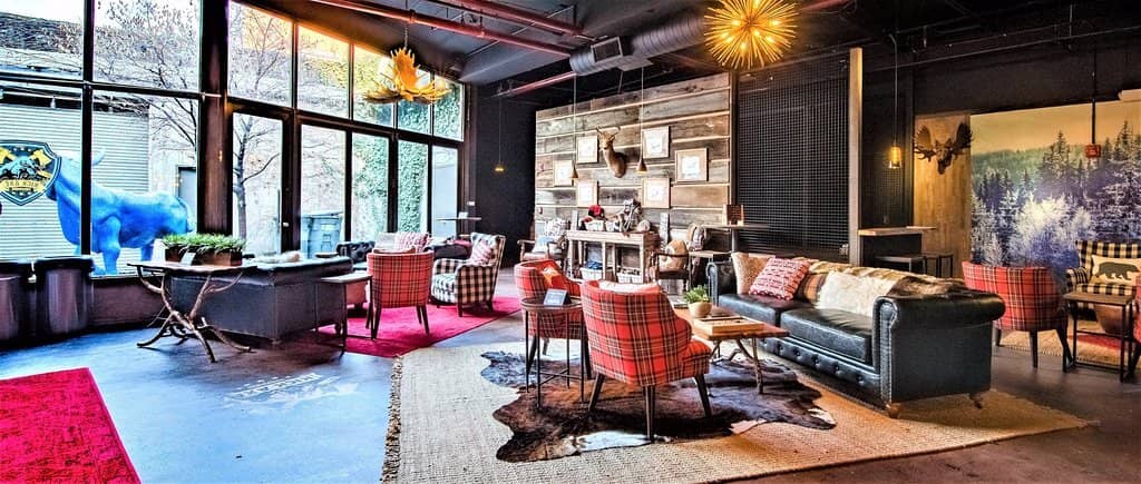 Cozy, Flannel-Decorated Lounge