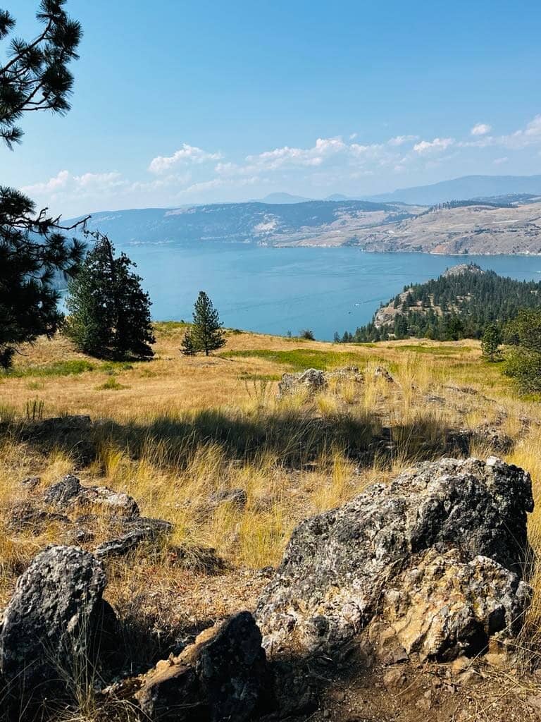 The "Lake of Many Colors"